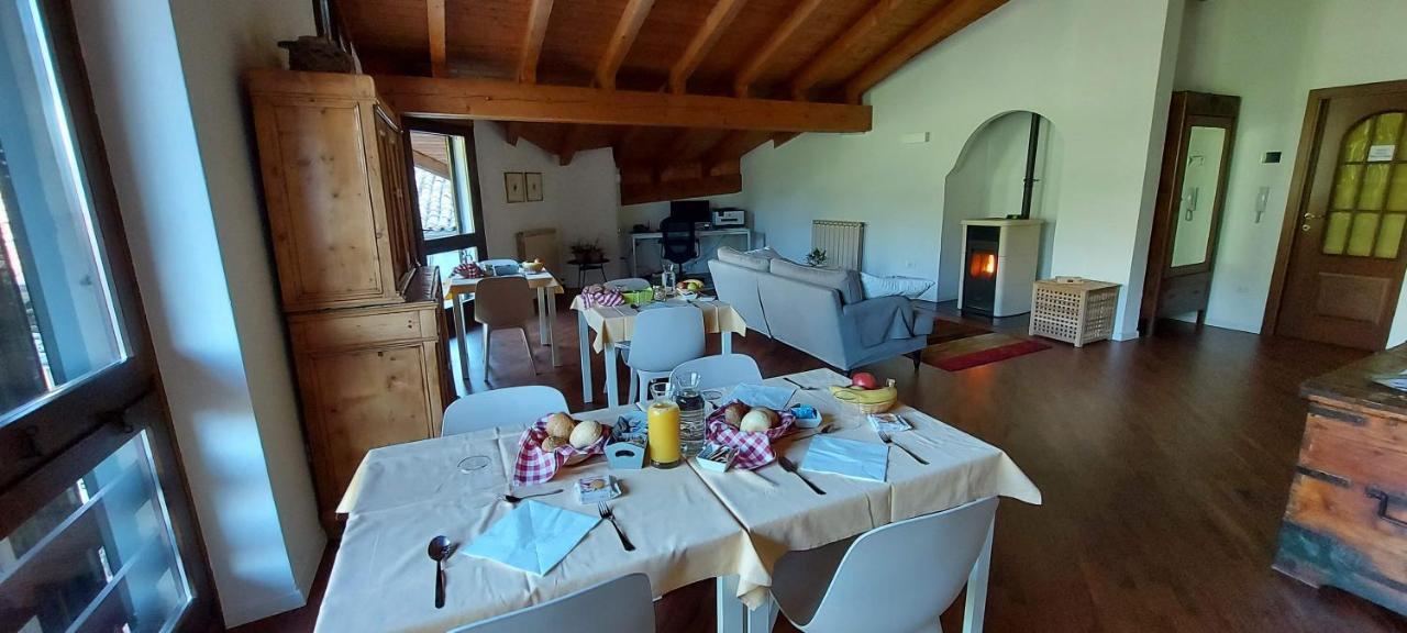 La Piazzetta Di Canale B&B Тенно Екстер'єр фото