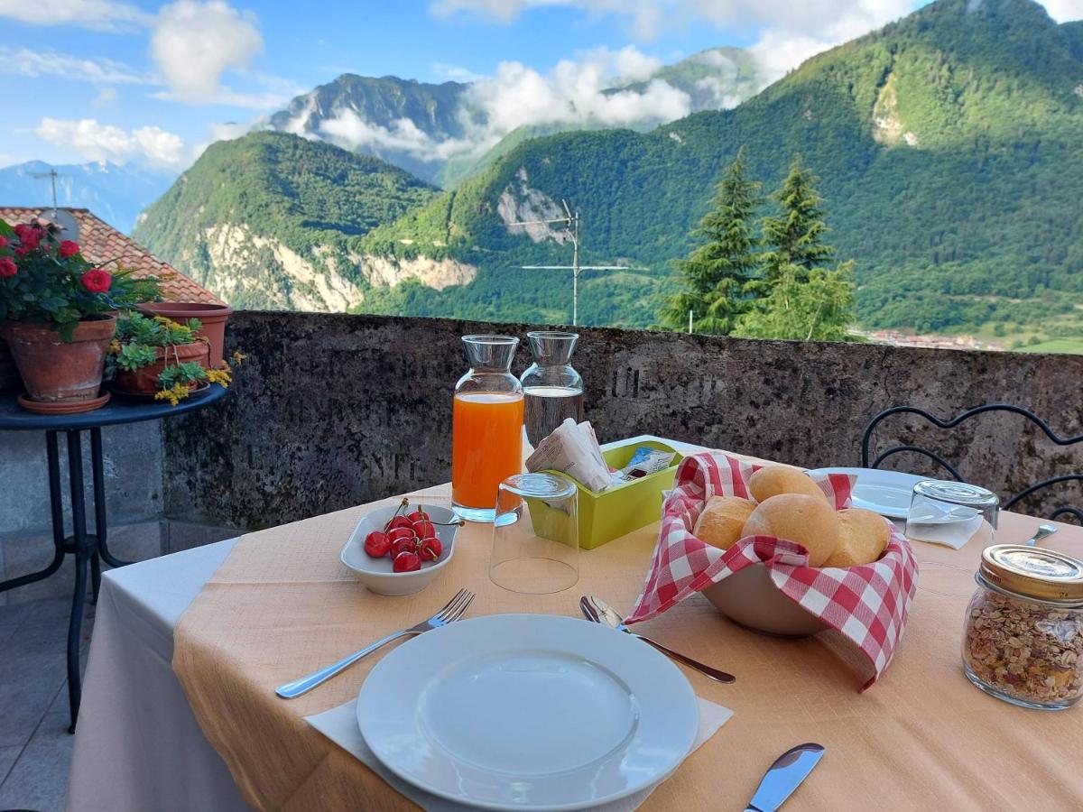 La Piazzetta Di Canale B&B Тенно Екстер'єр фото