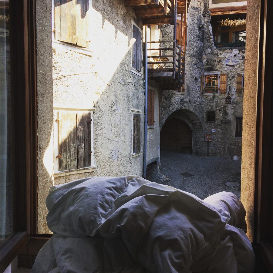 La Piazzetta Di Canale B&B Тенно Екстер'єр фото